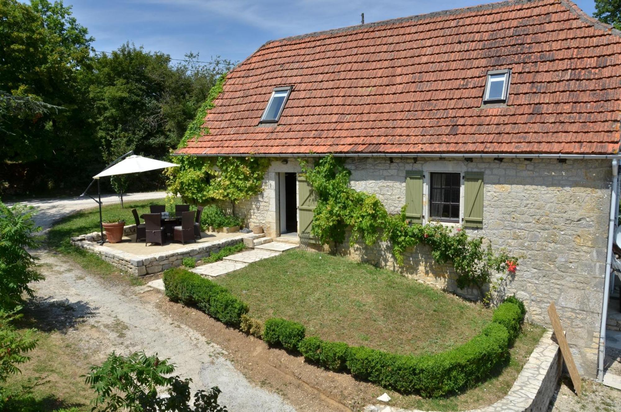 Hotel Domaine De La Greze Murat Exterior foto